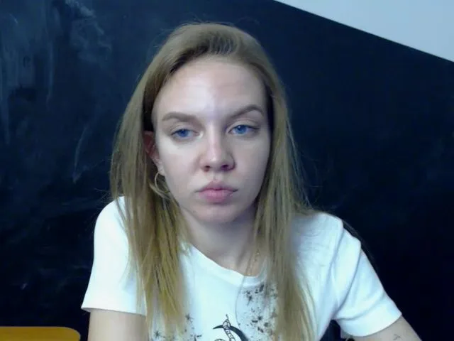 Live sex webcam photo for HappySecret_ #258332648