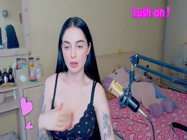 Live sex webcam photo for sunshinebabee #264038844