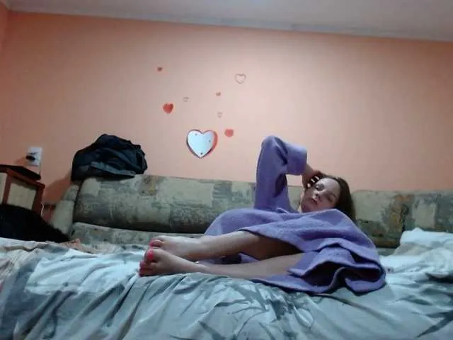 Live sex webcam photo for Squirt-Plesur #243486718