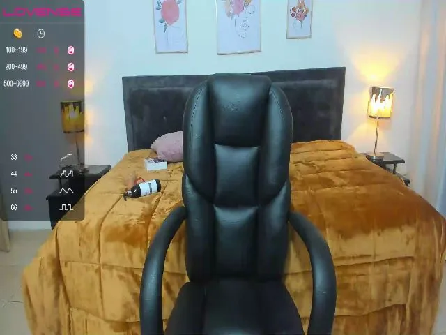Live sex webcam photo for Hhalaa_ #260585512