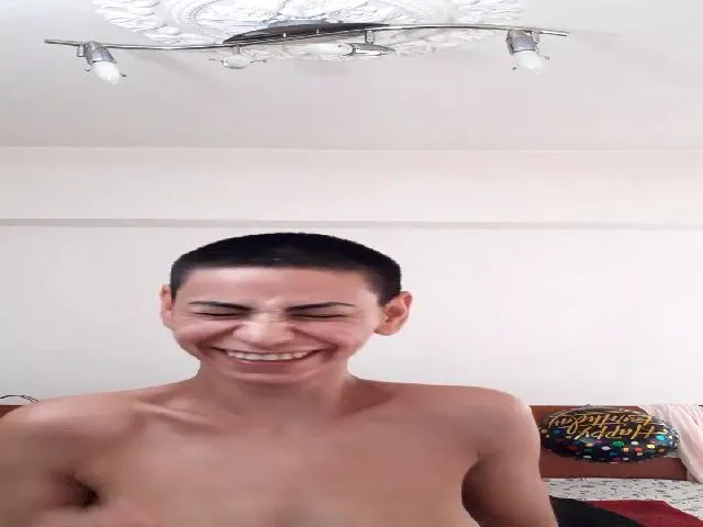 Live sex webcam photo for SONYABRUNETTE #264356358