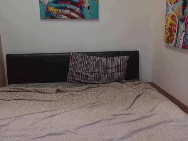 Live sex webcam photo for LollipoppersX #241257232