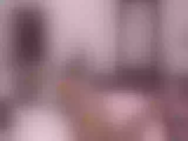 Live sex webcam photo for Lil__Bit #256989654
