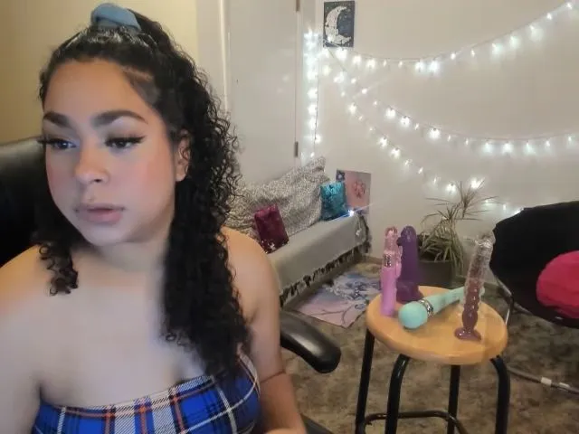 Live sex webcam photo for maxineegibson #262917467