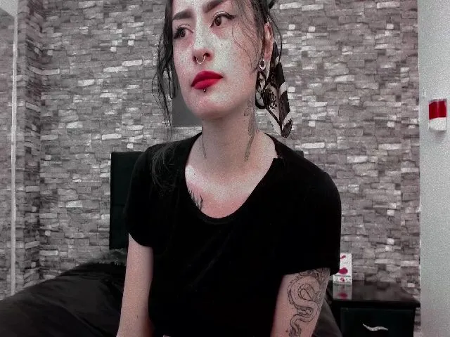 Live sex webcam photo for Violetdarkk #259661482