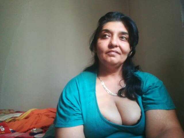 Live sex webcam photo for julija38 #255850201