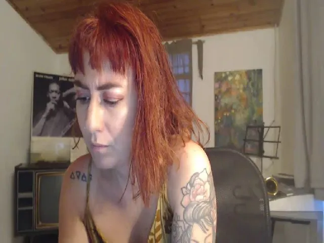 Live sex webcam photo for Saxcortana #253585414