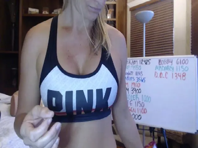 Live sex webcam photo for Autumn_Blonde #259270943