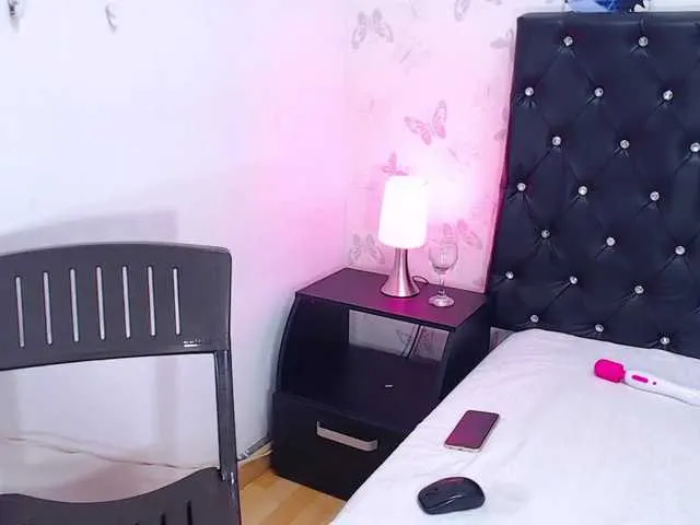 Live sex webcam photo for NataliaDiaz #261013923