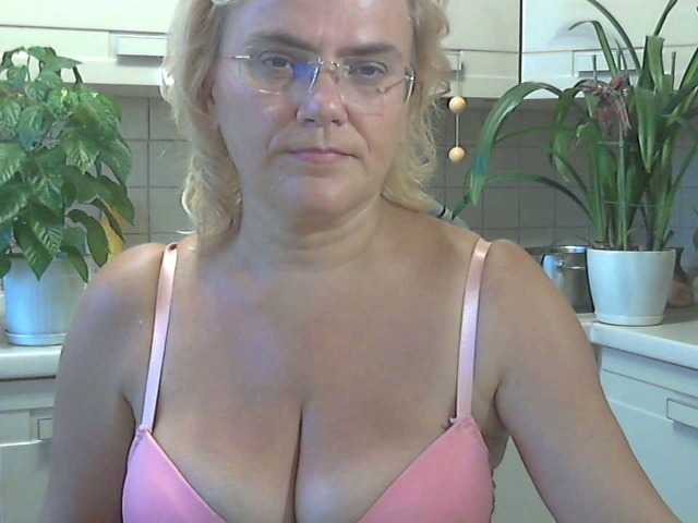 Live sex webcam photo for runa88 #250334192