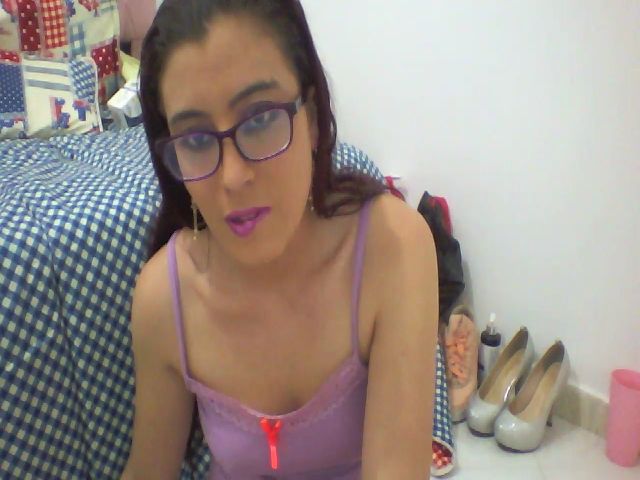 Live sex webcam photo for Allisonmt72 #263260449