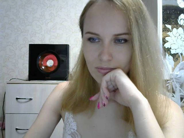 Live sex webcam photo for TrisMery #261204597