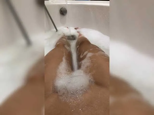 Live sex webcam photo for Ornella-Sexy #242547124