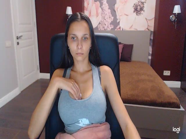 Live sex webcam photo for Emmy_Gray #262973444
