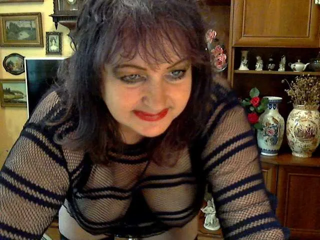 Live sex webcam photo for ElenaZed #287984972