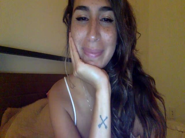 Live sex webcam photo for FreckledPoni #257231122