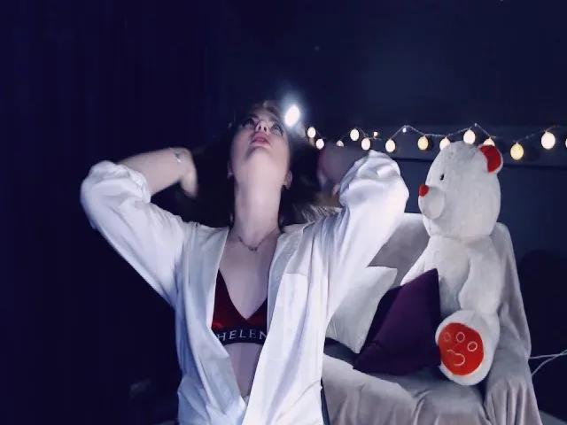 Live sex webcam photo for Mystic_Eyes69 #265107427