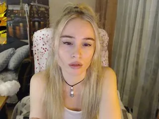 Live sex webcam photo for xyliganka777 #240552496