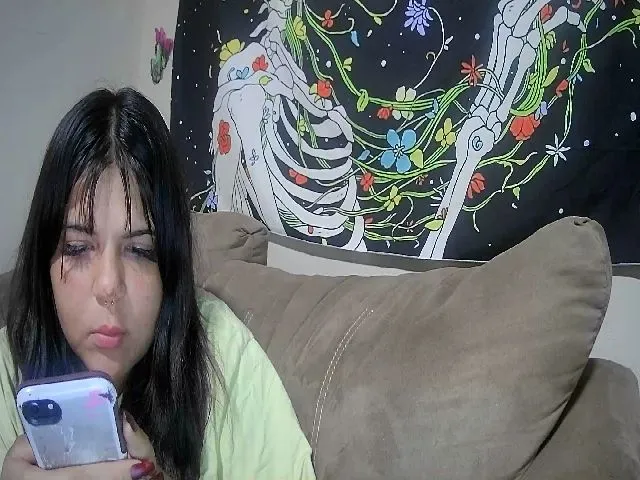 Live sex webcam photo for Lilmisspurp #259086858