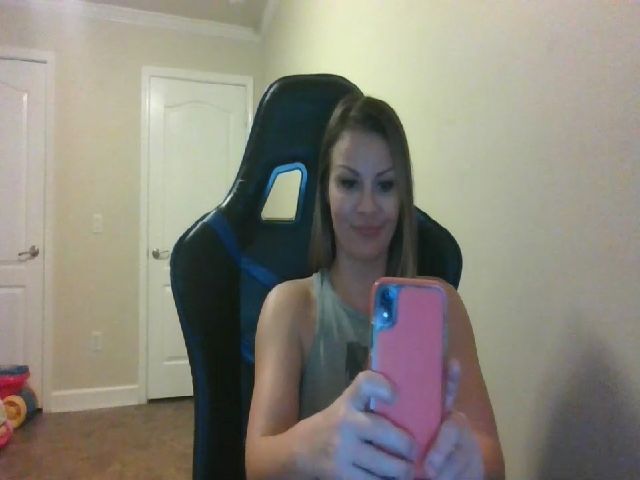 Live sex webcam photo for whambamthx #261941552