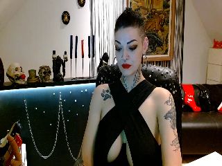 Live sex webcam photo for DaemonInk #251978140