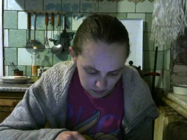 Live sex webcam photo for REPTILIAY #240953892