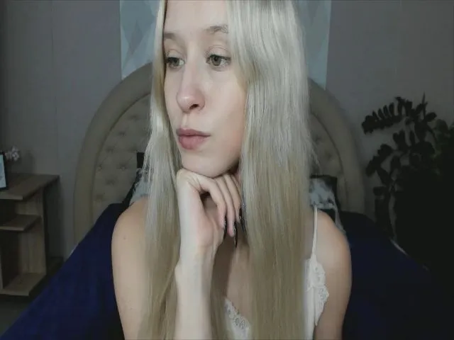 Live sex webcam photo for Tery_Hether #258256394