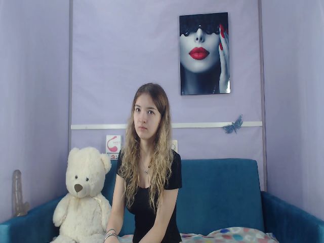 Live sex webcam photo for Bonnikukla #256583598