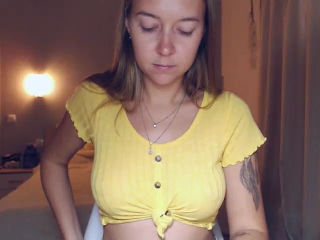 Live sex webcam photo for SylviaOneill #258247995