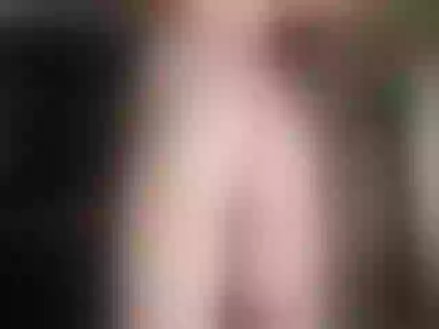 Live sex webcam photo for JenniferLuvv #257474058
