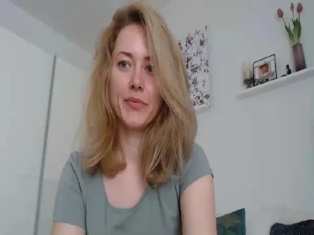 Live sex webcam photo for TessaPerf #260564145