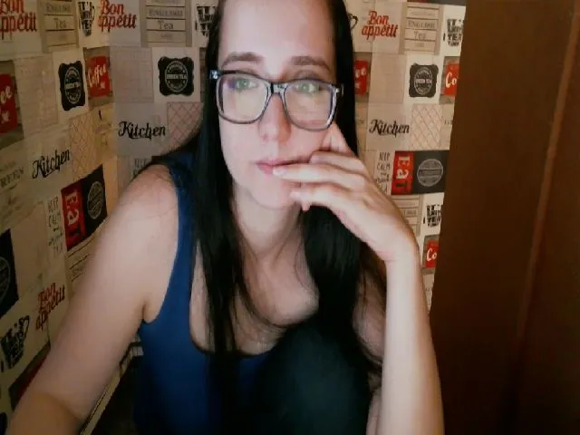 Live sex webcam photo for RebekaJo #253358892