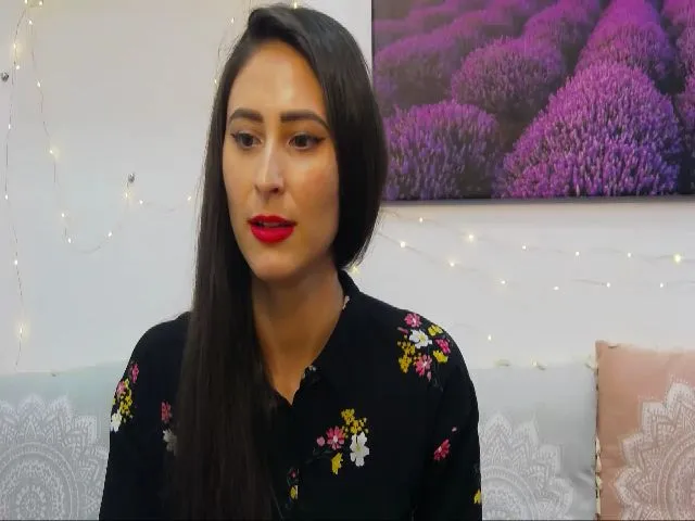 Live sex webcam photo for MaraW #256337116