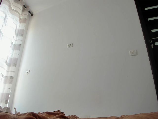 Live sex webcam photo for Taniaglassess #259970629