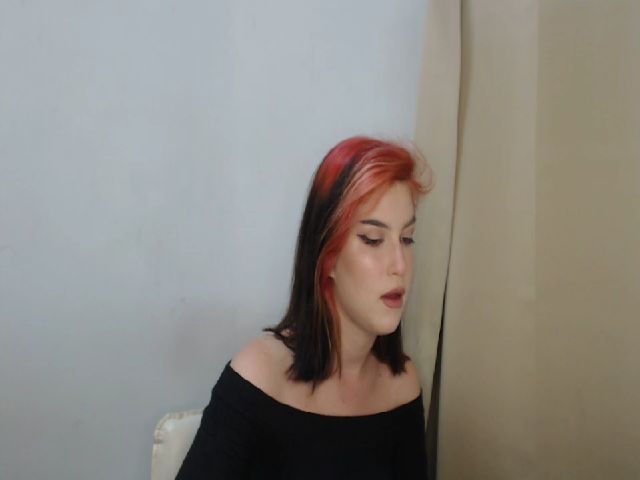 Live sex webcam photo for KateKoss #255109969