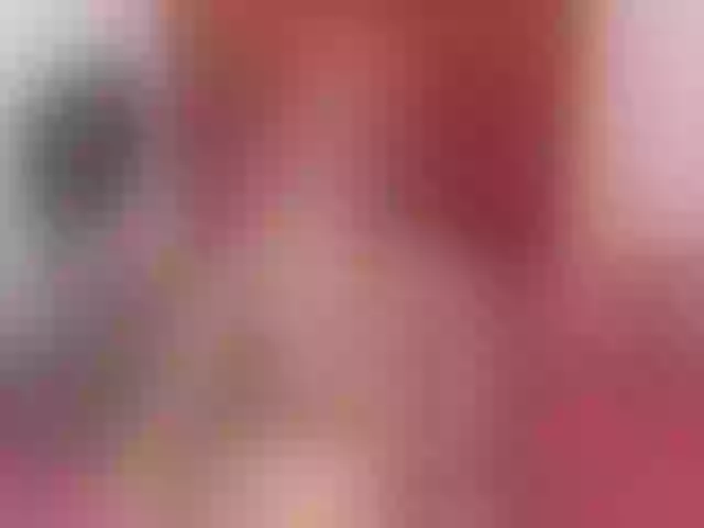Live sex webcam photo for lilyhung50 #240958568