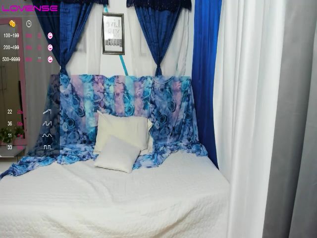 Live sex webcam photo for Sexxy_blonnde #261463999