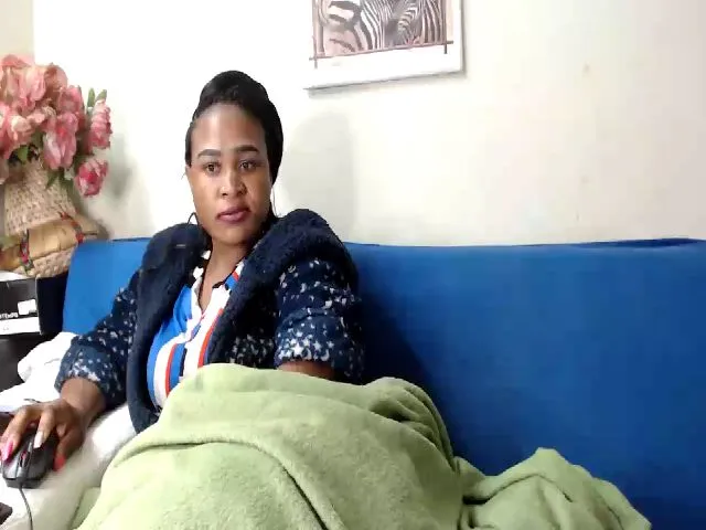 Live sex webcam photo for AngelEbony21 #257148654