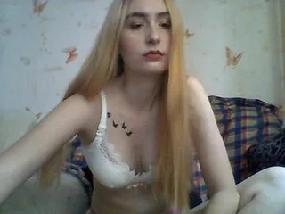 Live sex webcam photo for S-kiwi #240632564