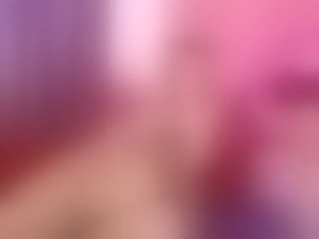 Live sex webcam photo for kissesKris #241334878