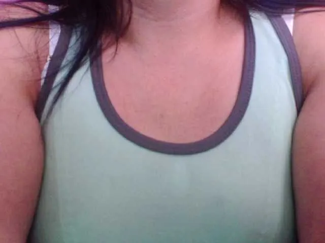 Live sex webcam photo for luzzyhot #241240076