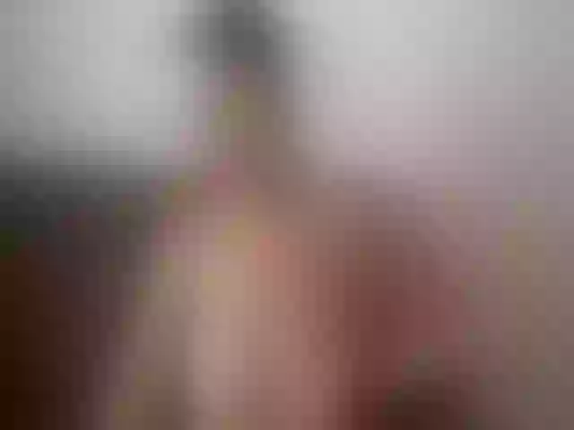Live sex webcam photo for OnlyLou #260758596