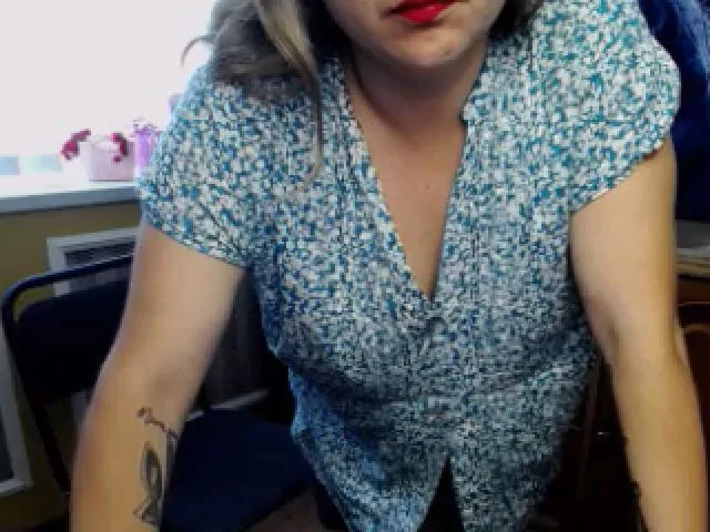 Live sex webcam photo for MonLais #264179107