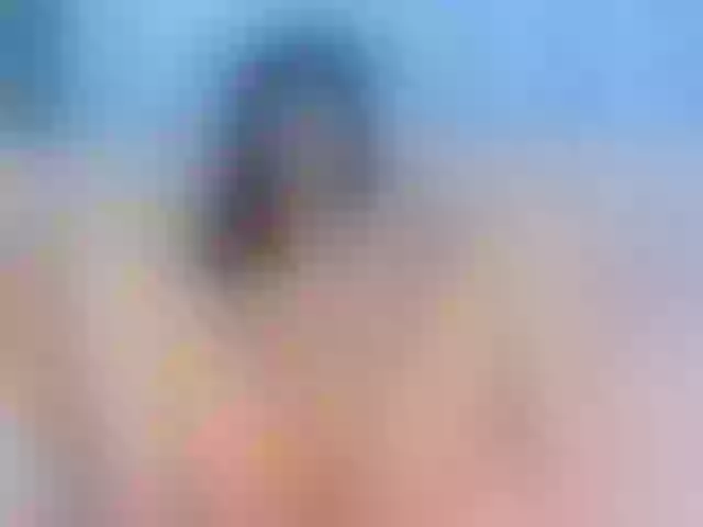 Live sex webcam photo for MonikaGi #241336220
