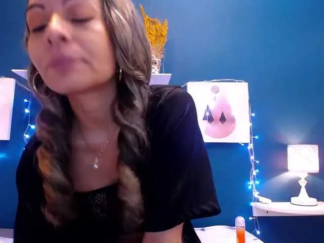 Live sex webcam photo for TessaBaker #241066680