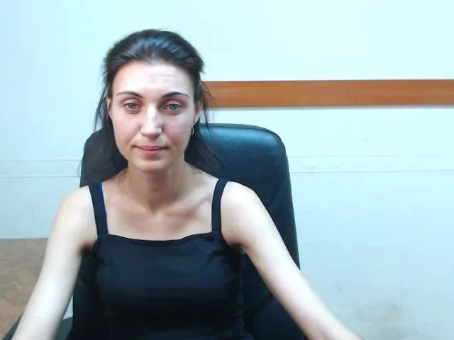 Live sex webcam photo for Miss_Vivian #253796072