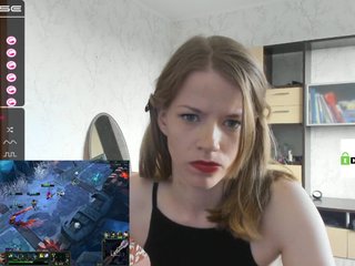 Live sex webcam photo for -LeeLoo- #240567193