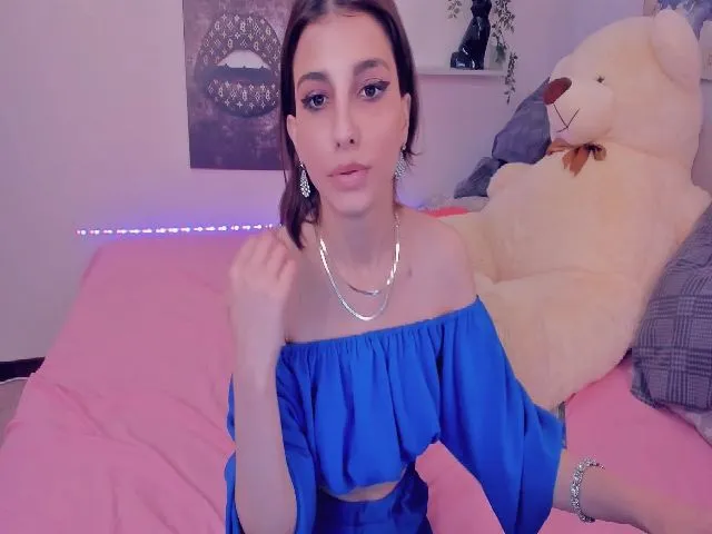 Live sex webcam photo for AnabelAris #253163197