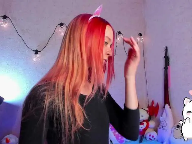 Live sex webcam photo for KiraLiLime #287989868