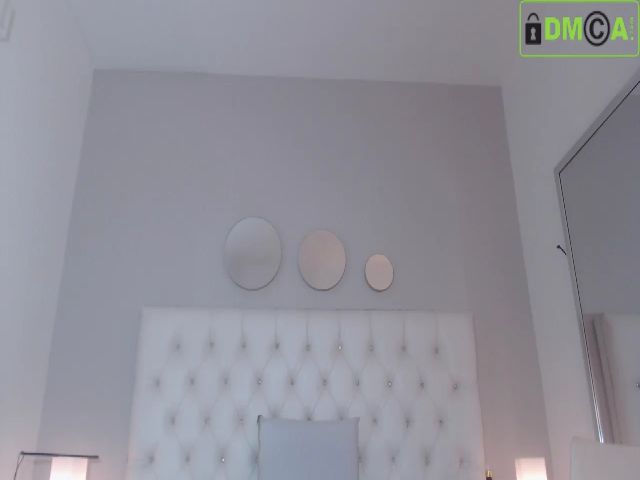 Live sex webcam photo for Kailyn_ #259513662